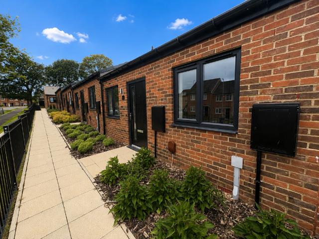 Bungalow for rent in Esh Winning