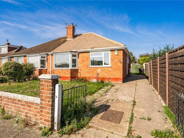 Bungalow for rent in Nunsthorpe, Bradley
