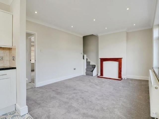 House for rent in Alton Barnes, Essex