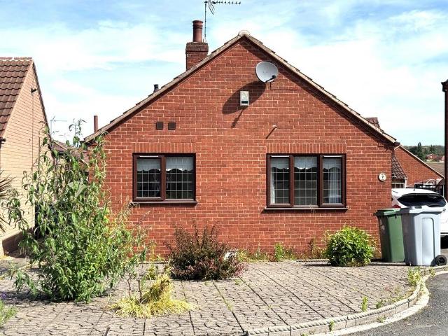 Bungalow for rent in Alverton, East Midlands