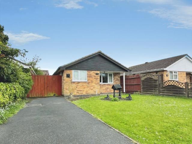 Bungalow for rent in New Werrington, Peterborough