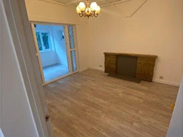 Apartment for rent in Mowmacre Hill, Old Wharf