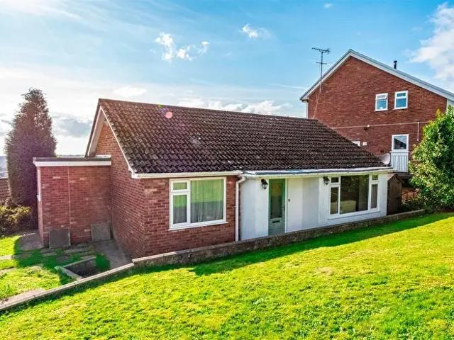 Apartment for rent in Tycoch, Swansea