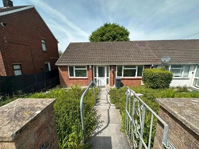 Apartment for rent in Cimla, Neath