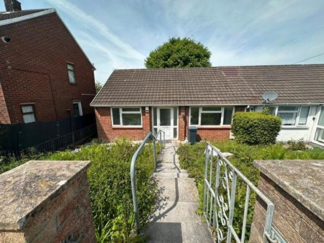 Apartment for rent in Cimla, Neath