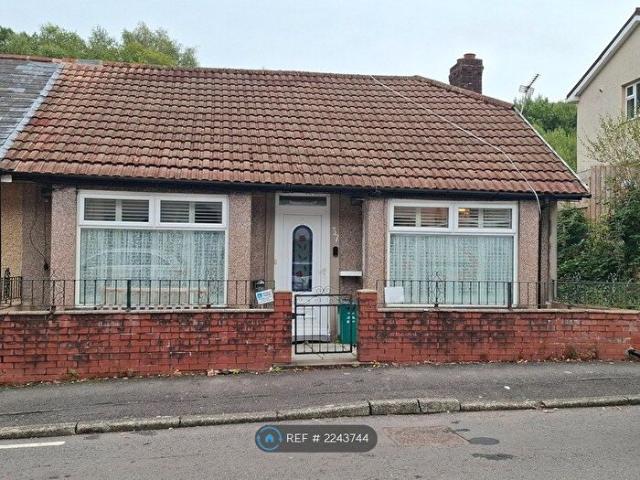 Apartment for rent in Llwynypia, Wales