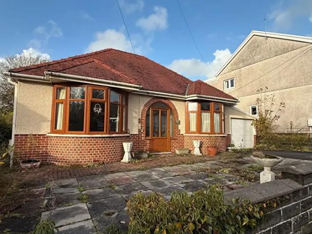Apartment for rent in Cwmcarnhywel, Dafen