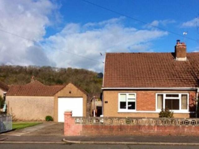 Apartment for rent in Pencoed, Wales