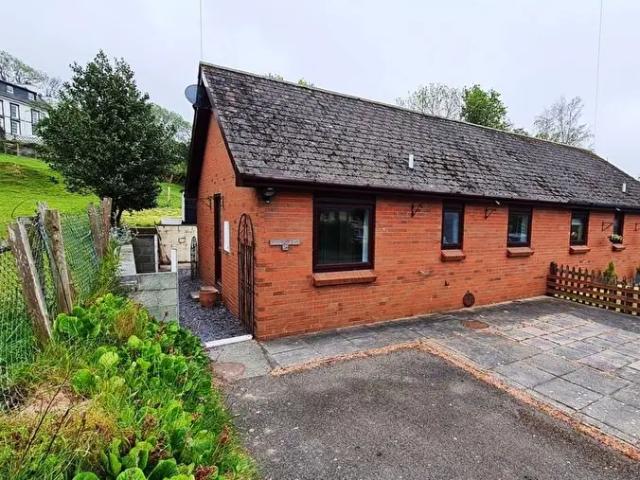 Apartment for rent in Llansantffraed, Llannon