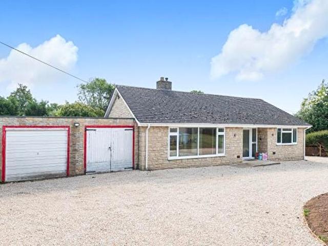 Apartment for rent in Black Bourton, Oxfordshire