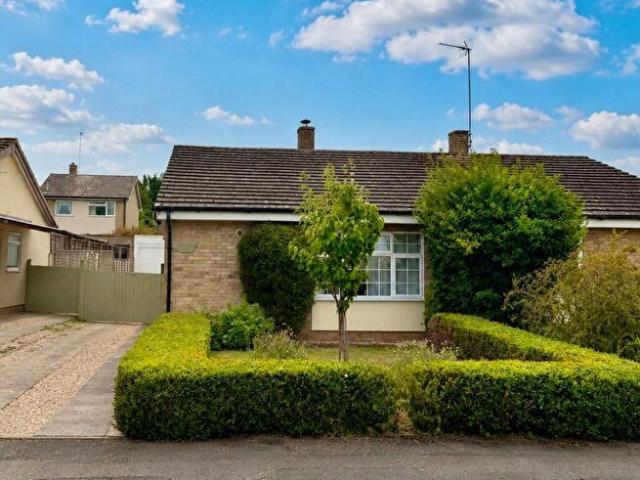 Apartment for rent in Black Bourton, Oxfordshire