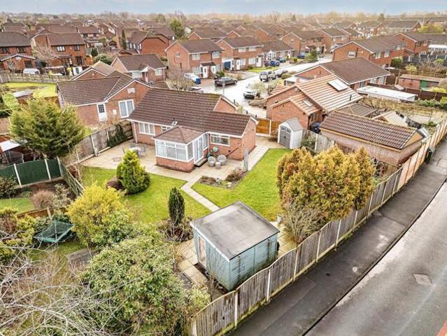 Bungalow for sale in Widnes, Parklands