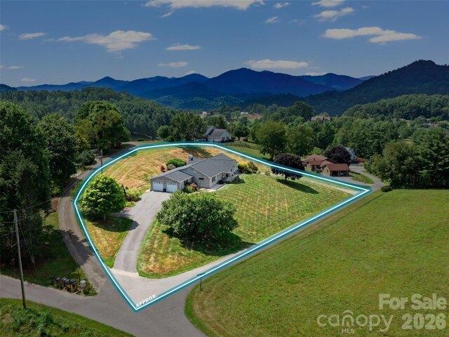 House for sale in Yancey, North Carolina