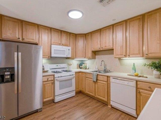 Condo for sale in Butler, New Jersey