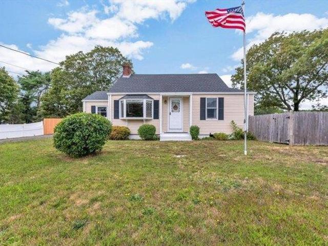 House for sale in Buzzards Bay, Bourne