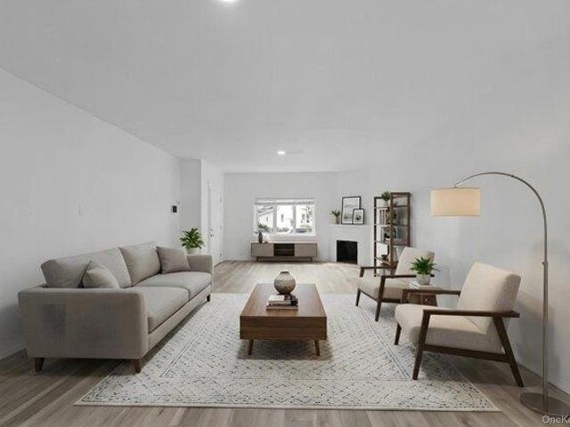 House for sale in Queens, Arverne