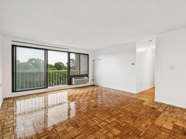 Condo for sale in Cambridge, Middlesex County