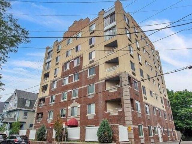 Condo for sale in Riverside, Cambridge