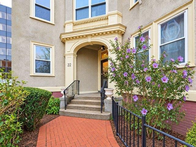 Condo for sale in Riverside, Cambridge