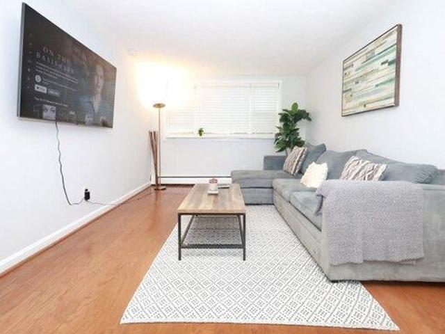 Condo for sale in Avon Hill, Cambridge