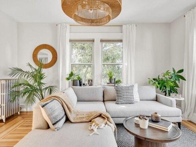 Condo for sale in North Cambridge, Cambridge