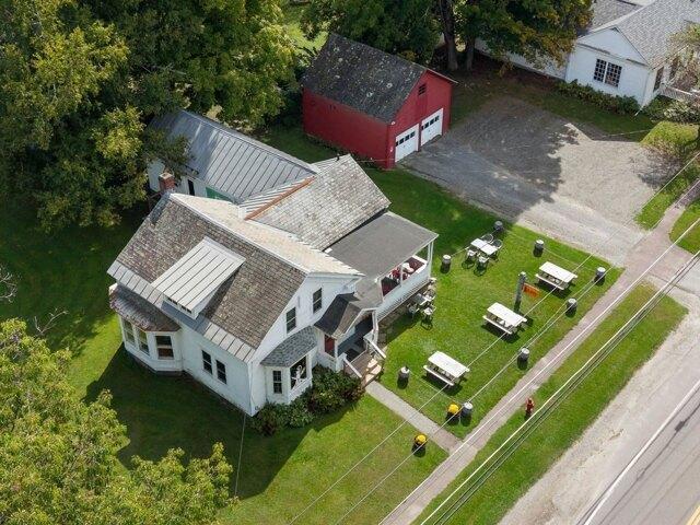 House for sale in Jeffersonville, Cambridge