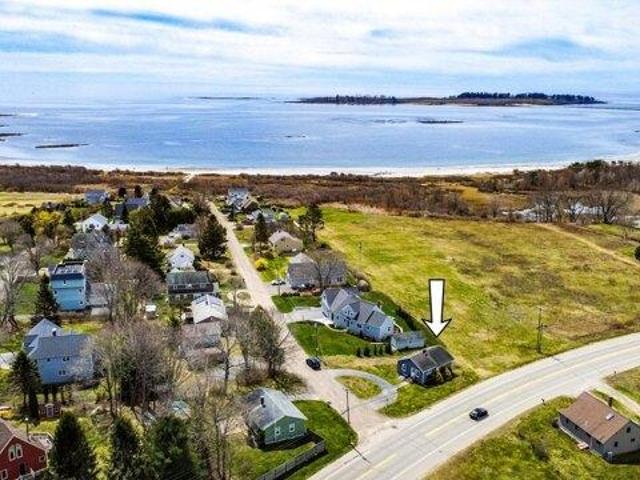 House for sale in Cape Elizabeth, Maine