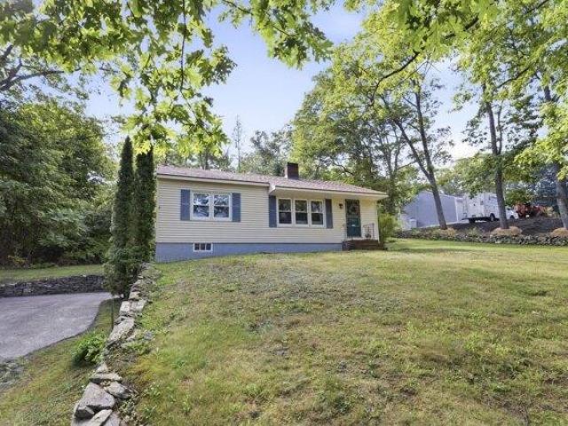 House for sale in Cape Elizabeth, Maine
