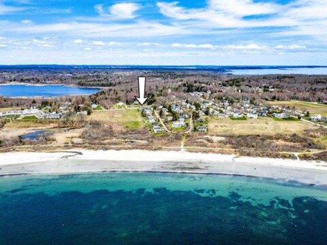 House for sale in Cape Elizabeth, Maine