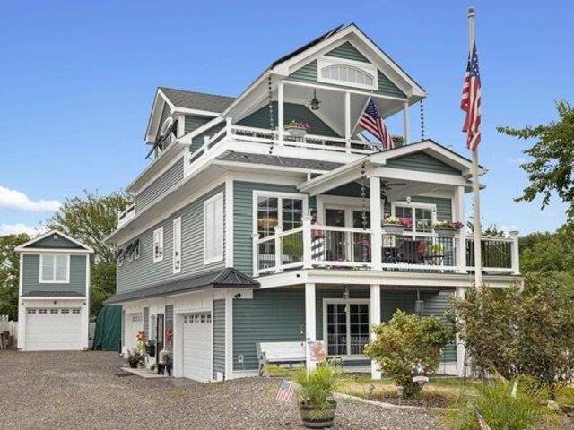 House for sale in Green Creek, New Jersey