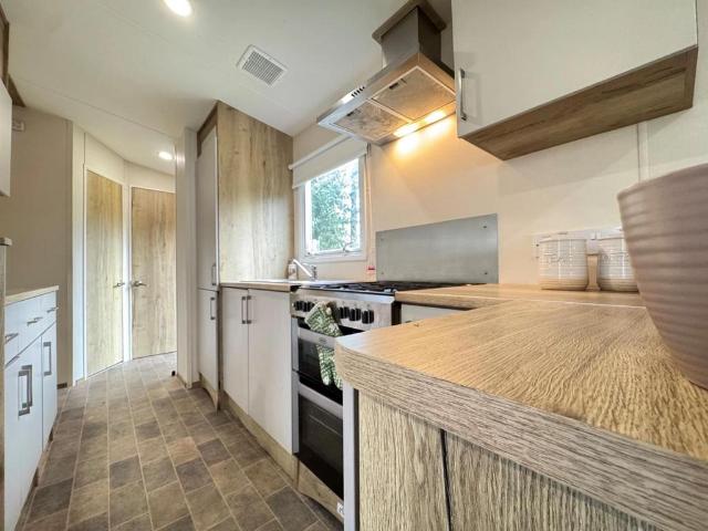 Park Home for sale in Hollington, Guestling Green