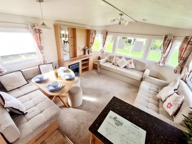 Park Home for sale in Upper Dovercourt, Dale Hill