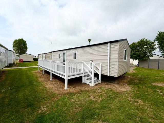 Park Home for sale in Dale Hill, Essex