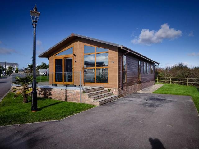 Park Home for sale in Ecclefechan, Scotland