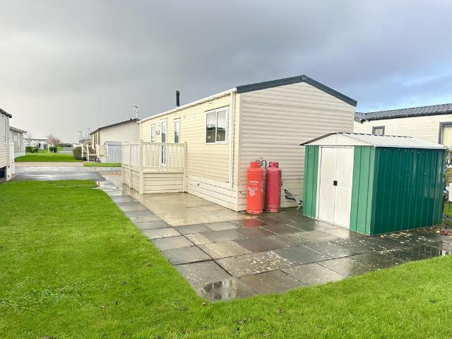 Park Home for sale in Southport, Banks