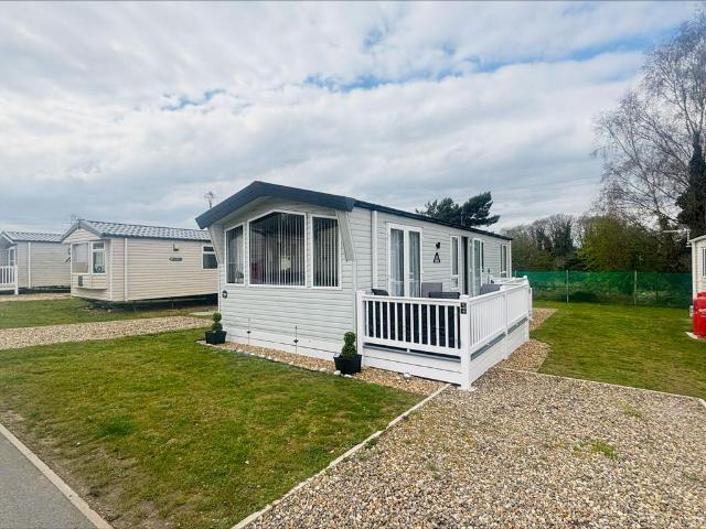 Park Home for sale in Belton with Browston, Stokesby