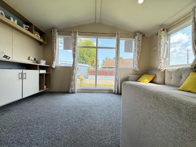 Park Home for sale in Seasalter, Canterbury