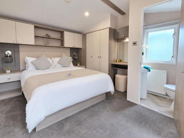 Park Home for sale in Seasalter, Canterbury