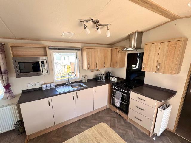 Park Home for sale in Heathlands, East Sussex