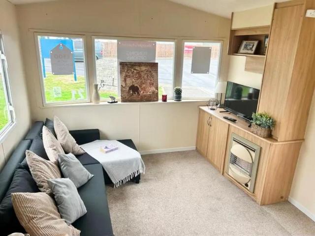 Park Home for sale in Seasalter, Canterbury