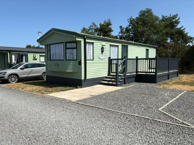 Park Home for sale in East Heslerton, North Yorkshire