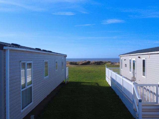 Park Home for sale in Upper Warren House, Brean