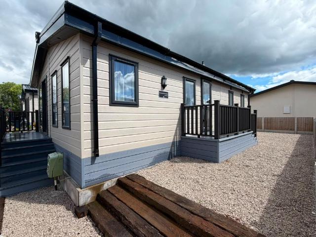 Park Home for sale in Alveley, Shropshire
