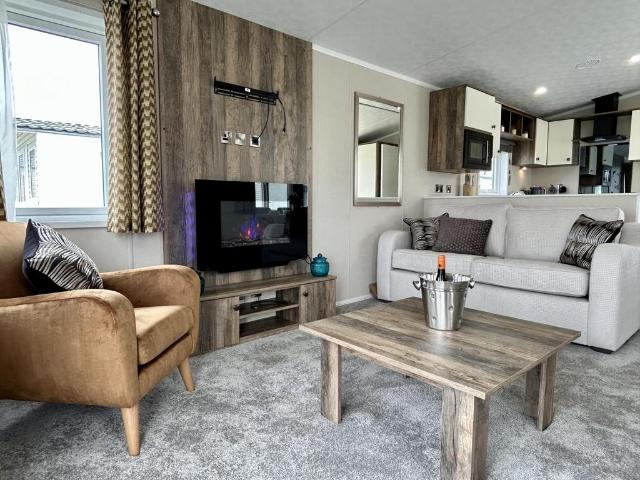 Park Home for sale in Felixstowe, East Suffolk