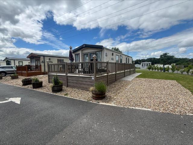 Park Home for sale in Belton with Browston, Stokesby