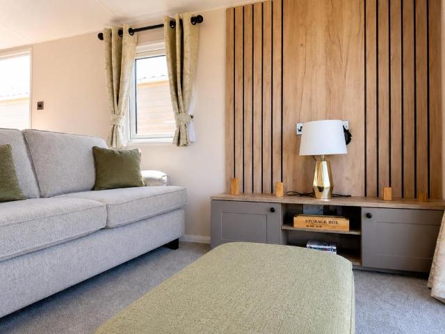 Park Home for sale in Swalecliffe, Whitstable