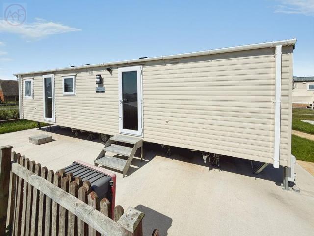 Park Home for sale in Upper Warren House, Brean