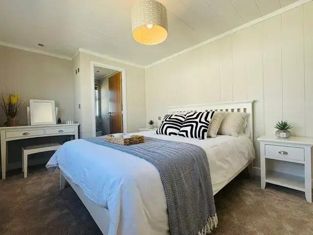 Park Home for sale in Upper Dovercourt, Tendring