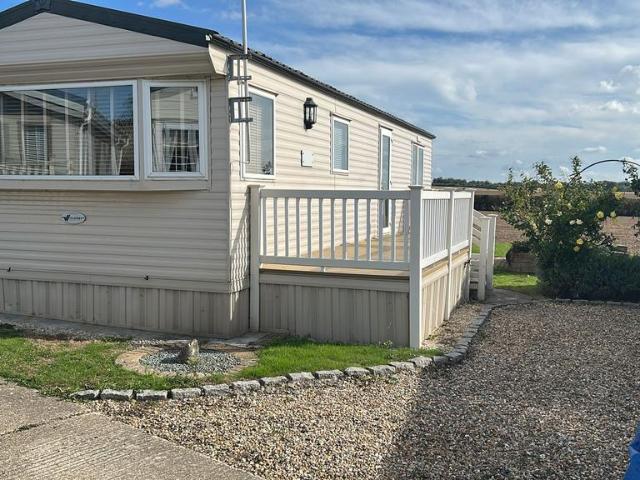 Park Home for sale in Minster, Acol