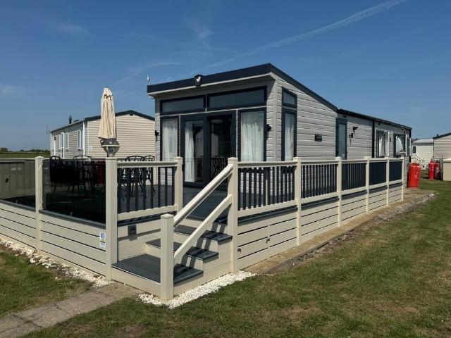 Park Home for sale in Mariner's View, The Bridge
